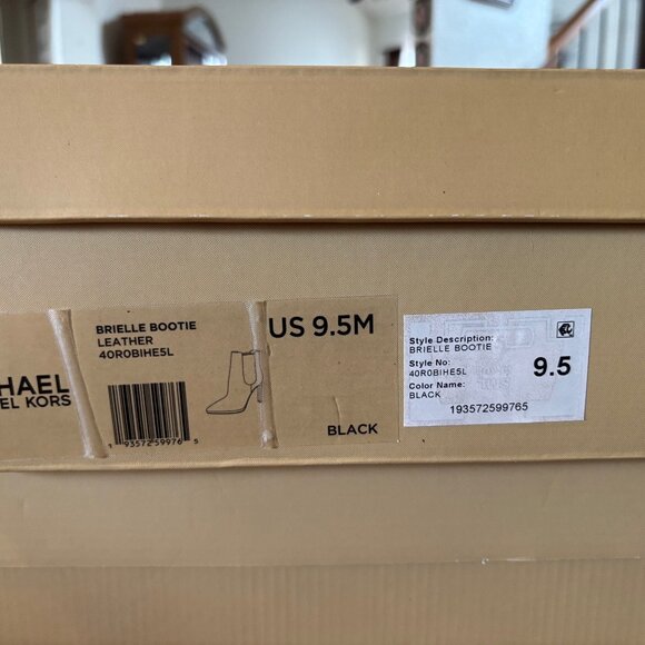 Michael Kors Black Bootie Boots, Size 9.5 in Black, Brand New - Picture 2 of 2